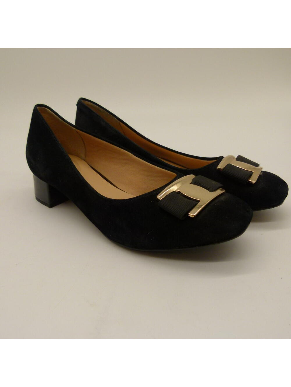 Trotters Black Velvet Heels Gold Hardware Women’s 7M - Picture 4 of 8